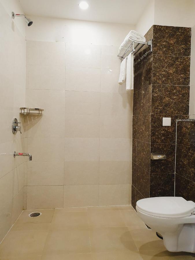 Hotel Northwind, Kharar, Mohali Eksteriør billede