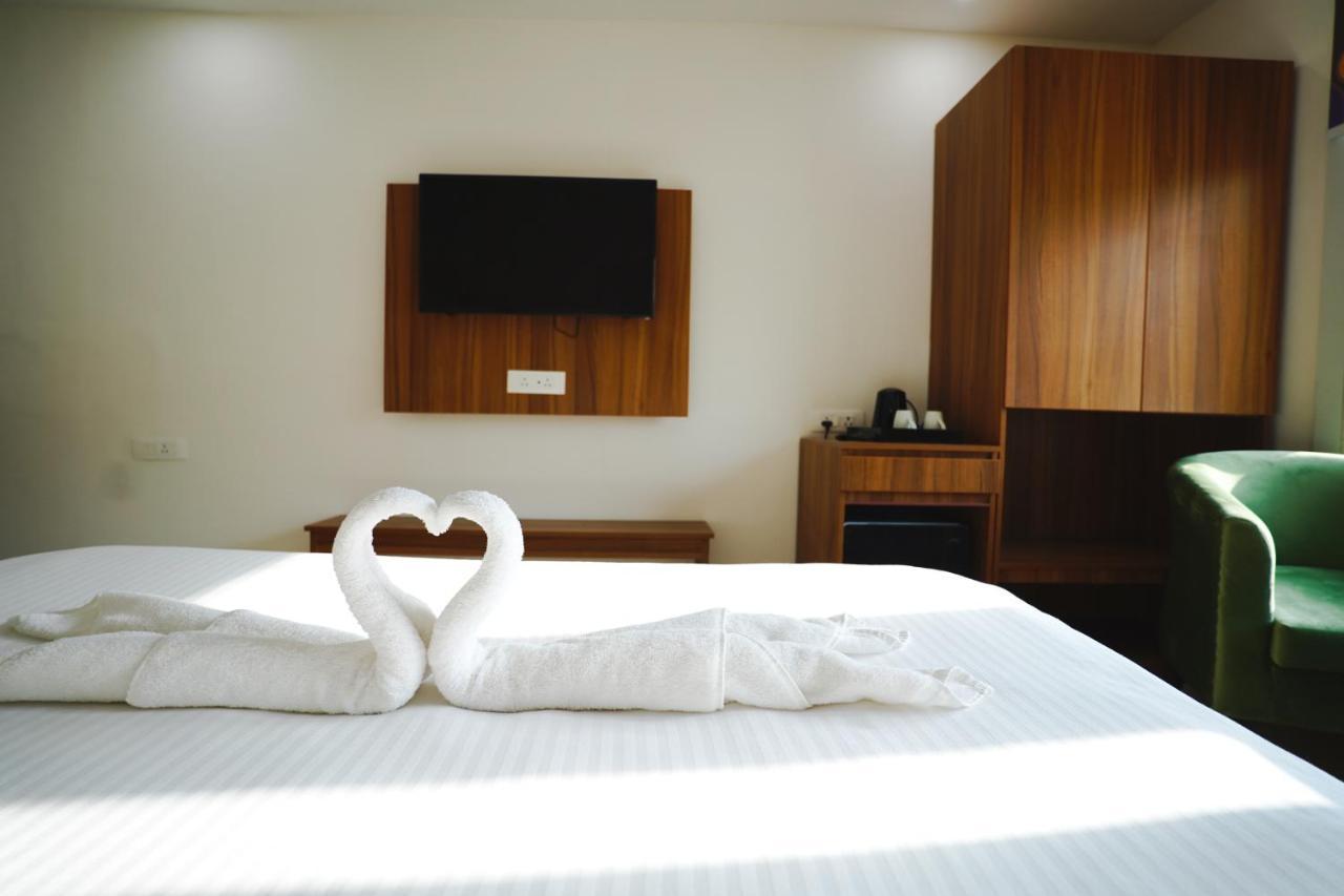 Hotel Northwind, Kharar, Mohali Eksteriør billede